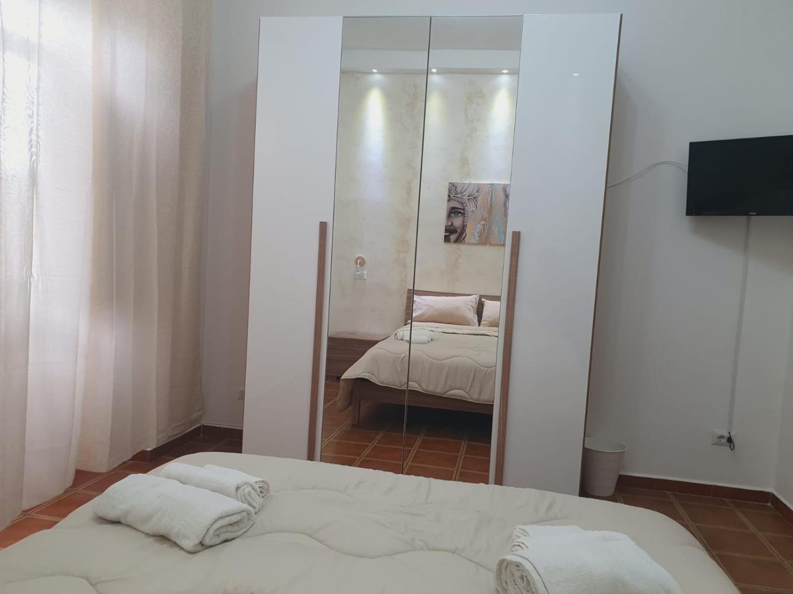 Agathae'S Home Катания Екстериор снимка